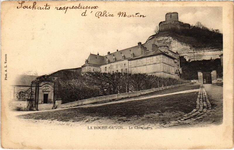 Carte postale ancienne La Roche Guyon Le Chateau à La Roche-Guyon