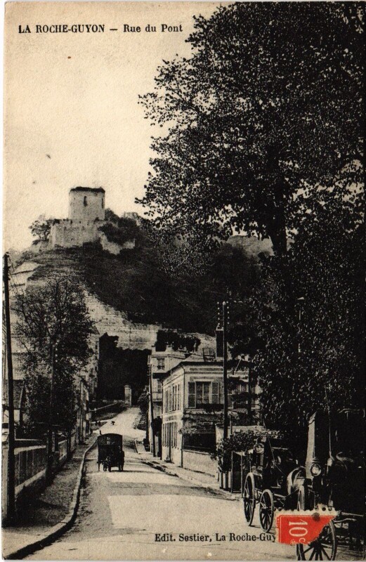 Carte postale ancienne La Roche Guyon Rue du Pont à La Roche-Guyon