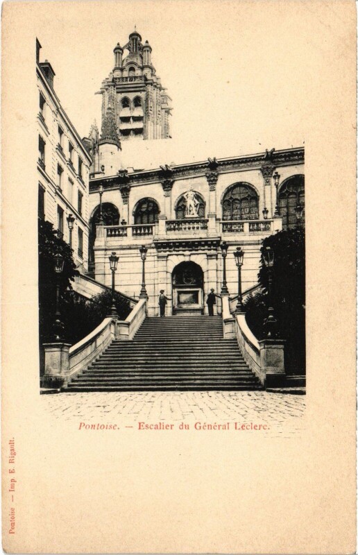 Carte postale ancienne Pontoise Escalier du General Leclerc à Pontoise
