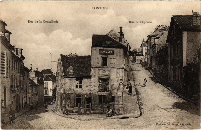 Carte postale ancienne Pontoise Rue de la Coutellerie Rue de l'Eperon à Pontoise