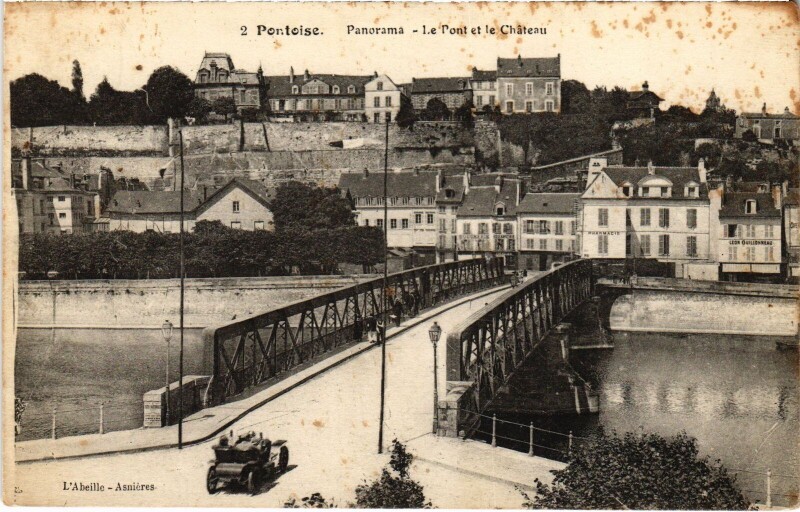 Carte postale ancienne Pontoise panorama Le Pont et le Chateau à Pontoise