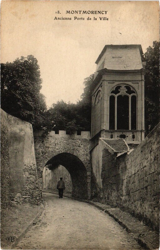 Carte postale ancienne Montmorency Ancienne Porte de la Ville à Montmorency