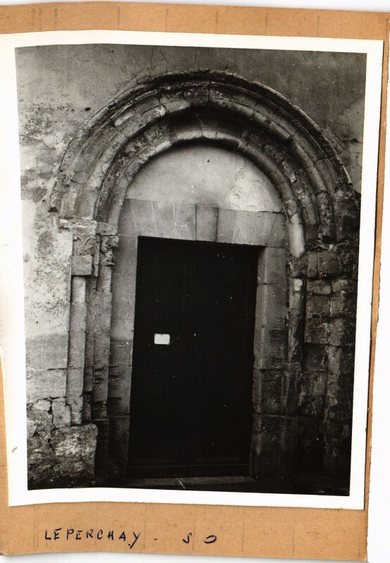 Carte postale ancienne Le Perchay Eglise La Porte au Perchay