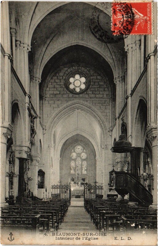 Carte postale ancienne Beaumont Interieur de l'Eglise