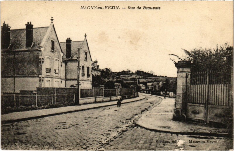 Carte postale ancienne Magny en Vexin Rue de Beauvats à Magny-en-Vexin
