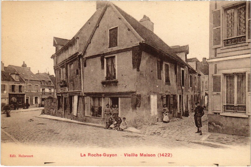 Carte postale ancienne La Roche Guyon Vieille Maison à La Roche-Guyon