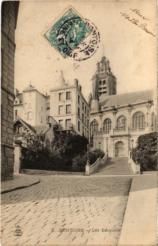 Carte postale ancienne Pontoise Les Escaliers à Pontoise