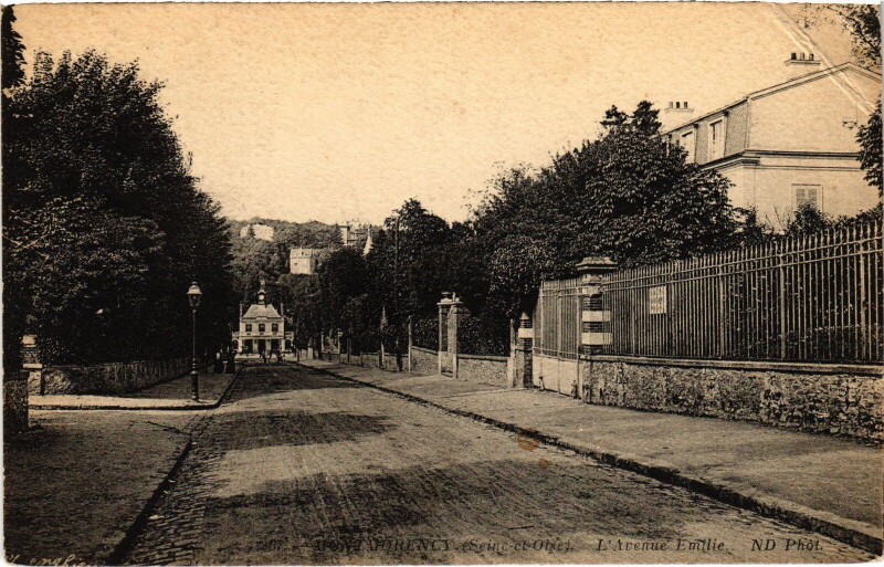 Carte postale ancienne Montmorency Avenue Emilie à Montmorency