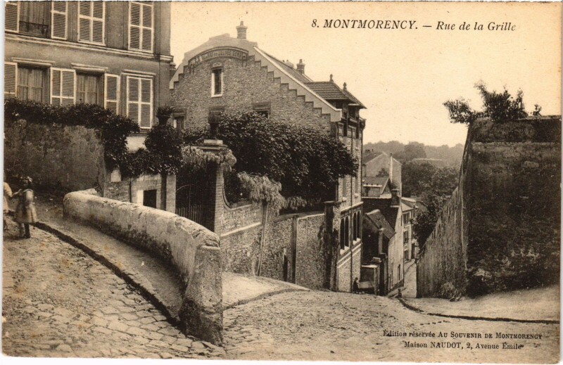 Carte postale ancienne Montmorency Rue de la Grille à Montmorency