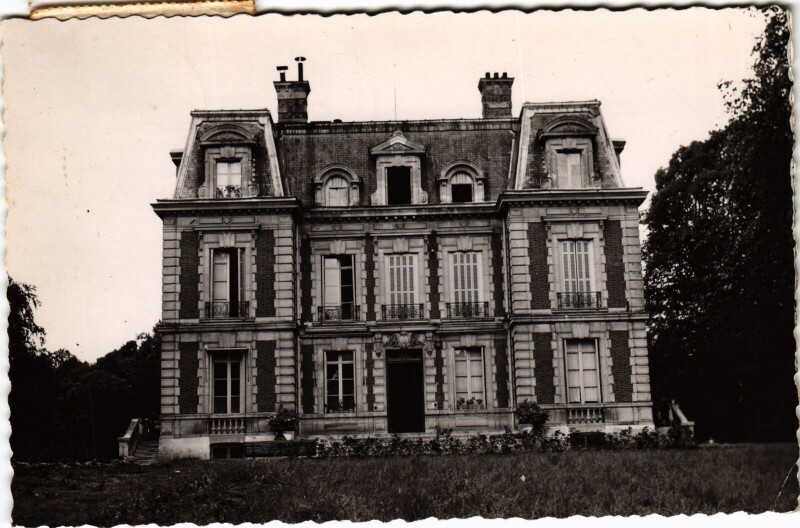 Carte postale ancienne Louvres Le Chateau à Louvres