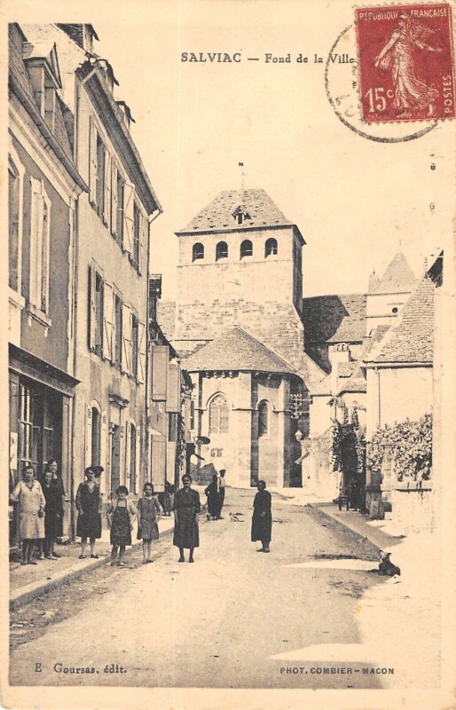 Carte postale ancienne Salviac Fond De La Ville à Salviac