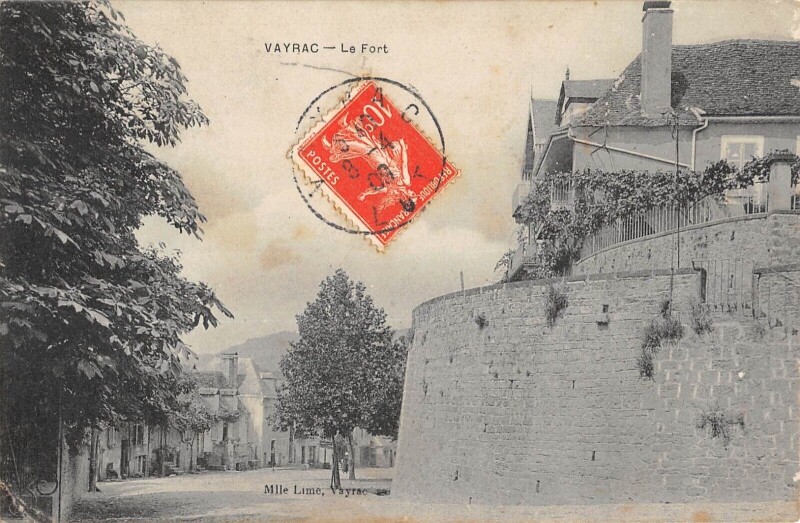 Carte postale ancienne Vayrac Le Fort à Vayrac