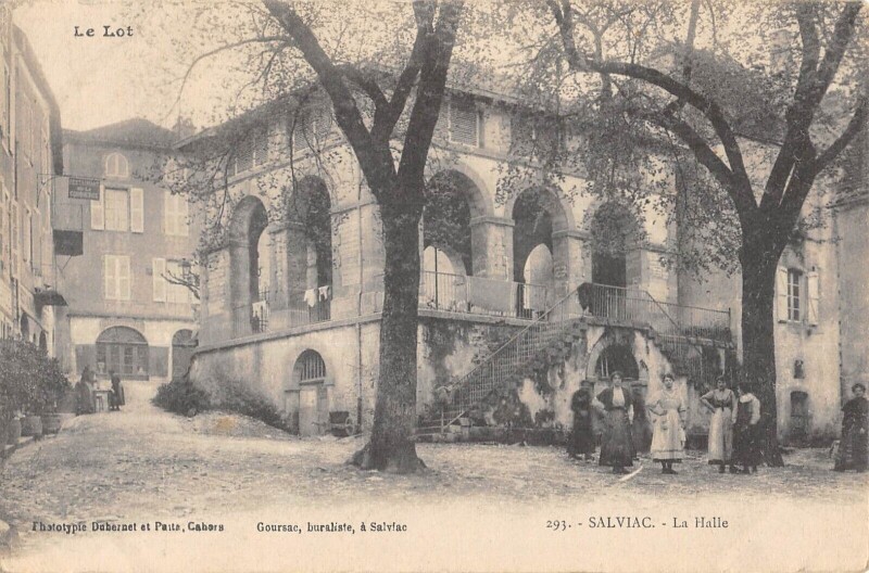 Carte postale ancienne Salviac La Halles à Salviac