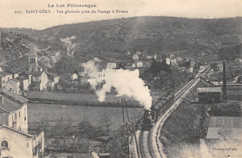 Carte postale ancienne Saint Gery Passage A Niveau / Train