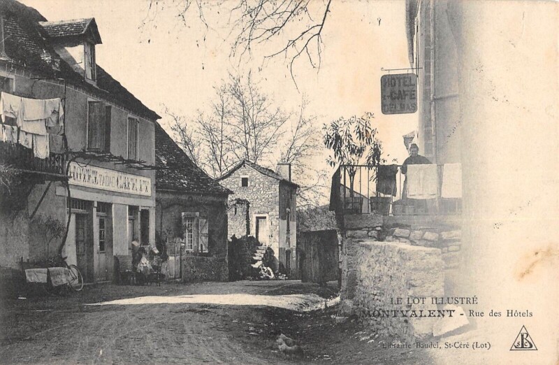 Carte postale ancienne Montvalent Rue Des Hotels à Montvalent