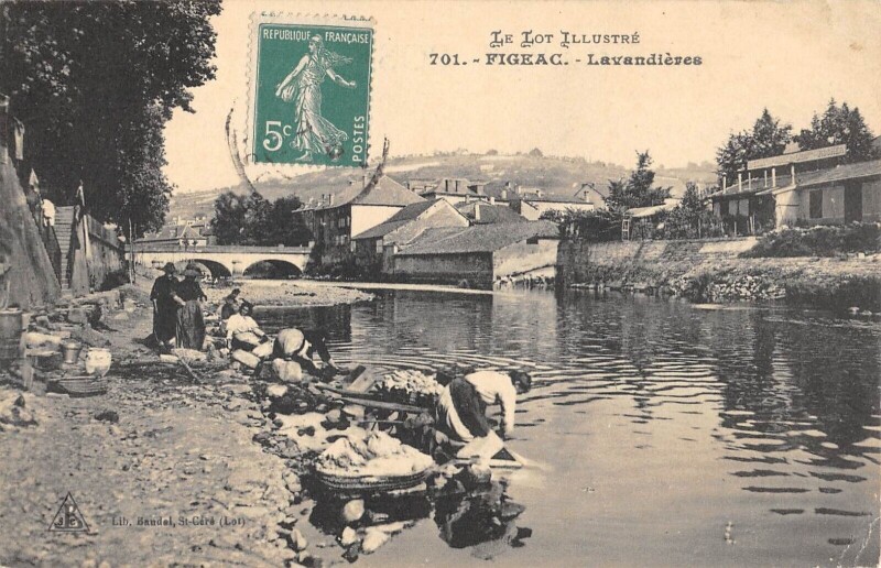 Carte postale ancienne Figeac Lavandieres à Figeac