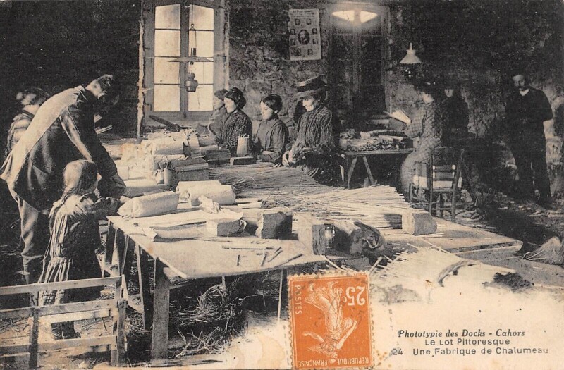 Carte postale ancienne Le Lot Pittoresque Une Fabrique De Chalumeaux