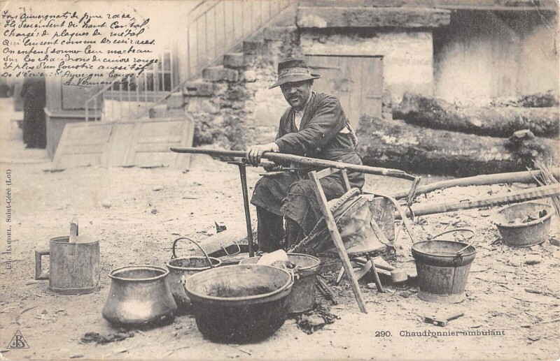 Carte postale ancienne Lot Chaudronnier Ambulant Saint Cere Lot