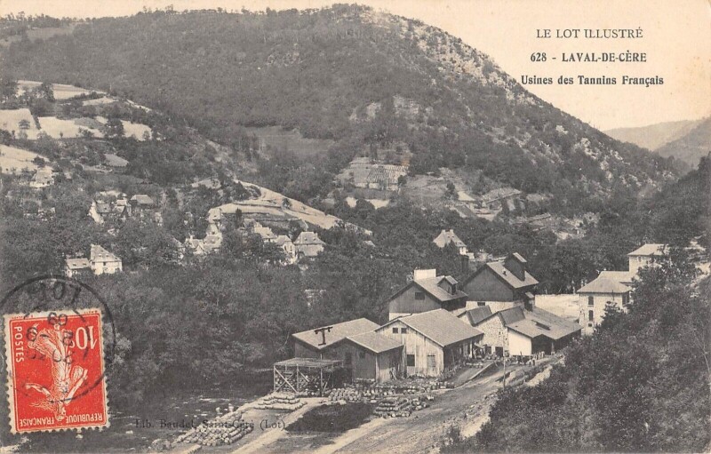 Carte postale ancienne Laval De Cere Usines Des Tannins Francais - Cpa Rare