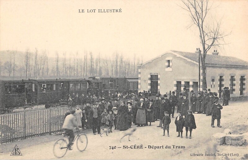 Carte postale ancienne Saint Cere Depart Du Tram - Train En Gare