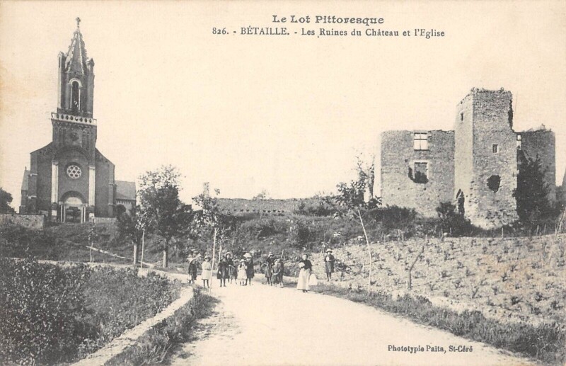 Carte postale ancienne Betaille Les Ruines Du Chateau Et Eglise