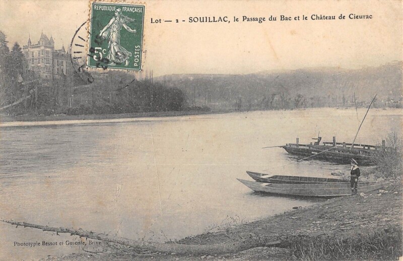 Carte postale ancienne Souillac Le Passage Du Bac à Souillac