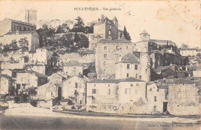 Carte postale ancienne Puy L'Eveque Vue Generale