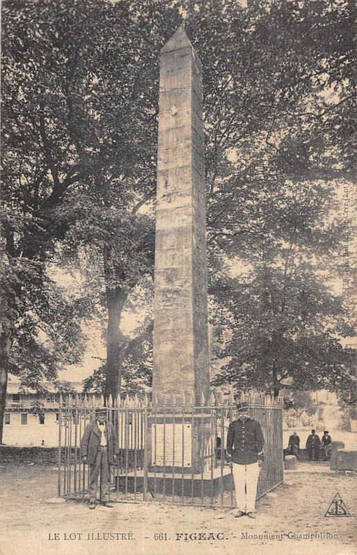 Carte postale ancienne Figeac Monument Champolilion à Figeac