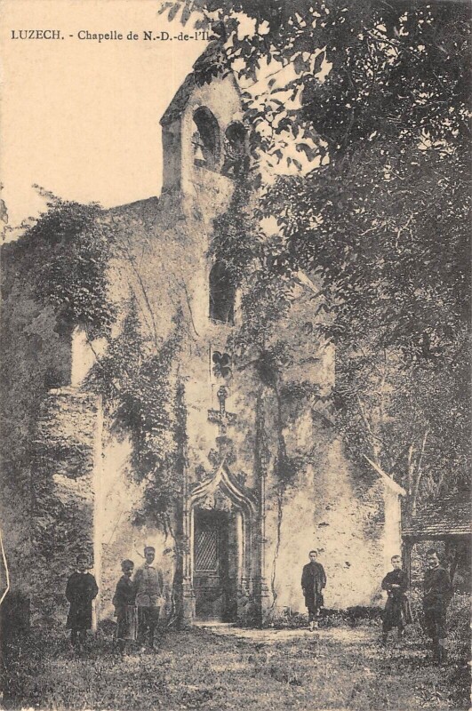 Carte postale ancienne Luzech Chapelle De N.d.de L'Ile à Luzech