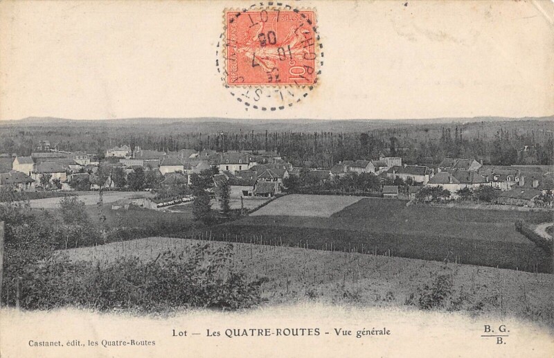 Carte postale ancienne Les Quatre Routes Vue Generale