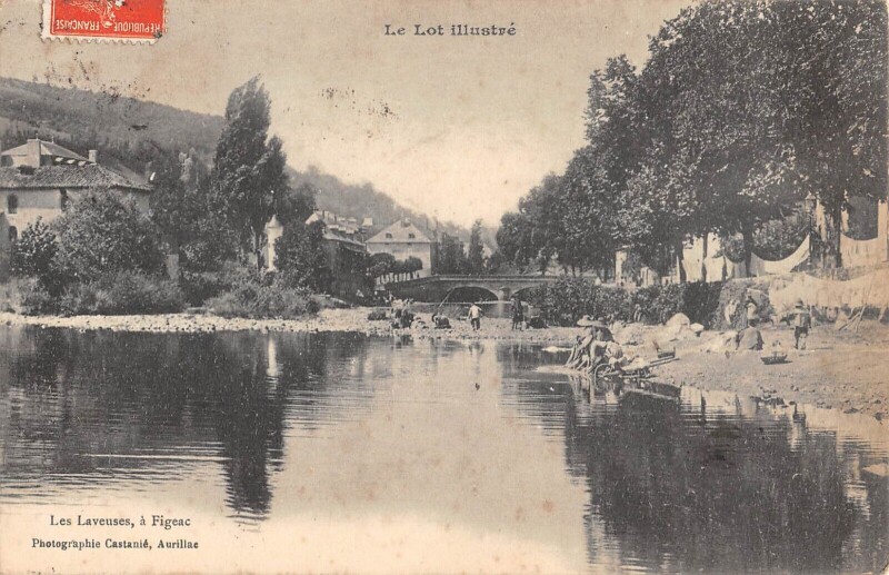 Carte postale ancienne Les Laveuses A Figeac à Figeac