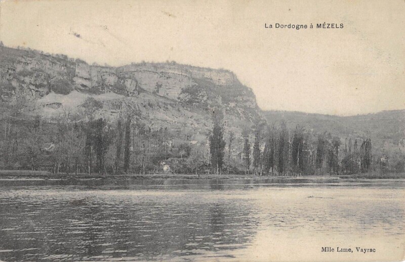 Carte postale ancienne La Dordogne A Mezels