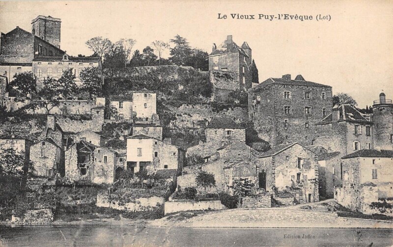 Carte postale ancienne Le Vieux Puy L'Eveque