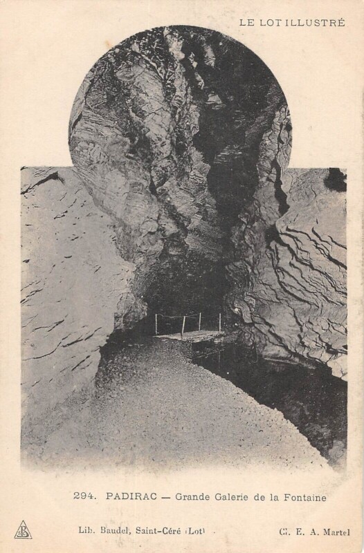 Carte postale ancienne Padirac Grande Galerie De La Fontaine à Padirac