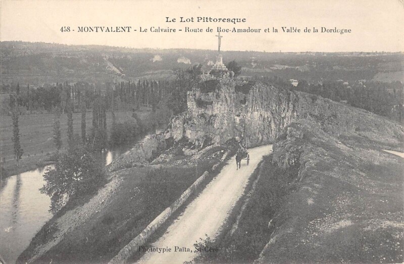 Carte postale ancienne Montvalent Le Calvaire Route De Roc Amadour à Montvalent