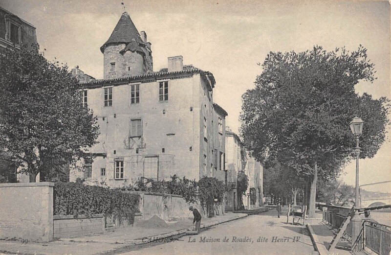 Carte postale ancienne Cahors Maison De Roades à Cahors