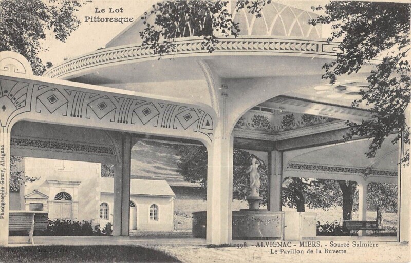 Carte postale ancienne Alvignac Miers Source Salmiere Pavillon De La Buvette à Alvignac
