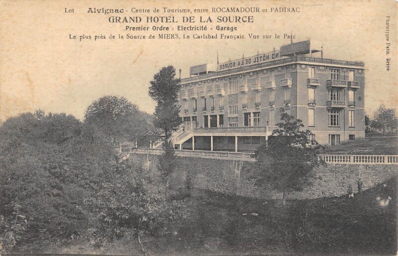 Carte postale ancienne Alvignac Grand Hotel De La Source à Alvignac