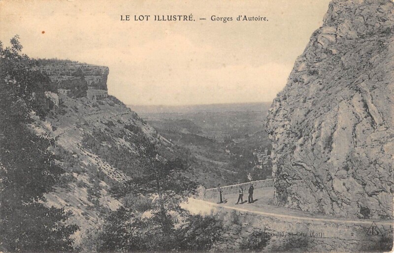 Carte postale ancienne Le Lot Les Gorges D'Autoire à Autoire