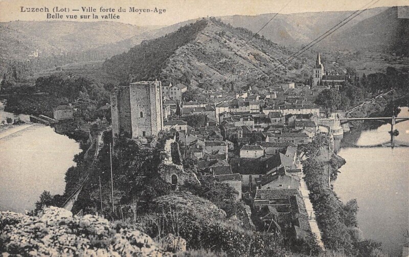 Carte postale ancienne Luzech Ville Forte à Luzech