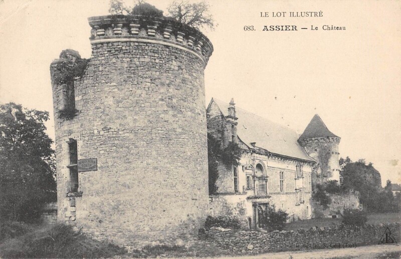 Carte postale ancienne Assier Le Chateau à Assier
