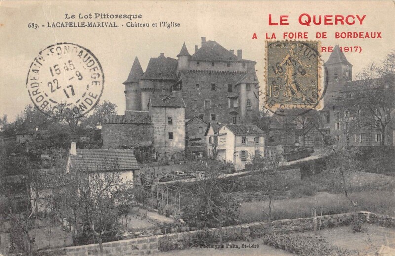 Carte postale ancienne Lacapelle Marival Chateau Et Eglise à Lacapelle-Marival