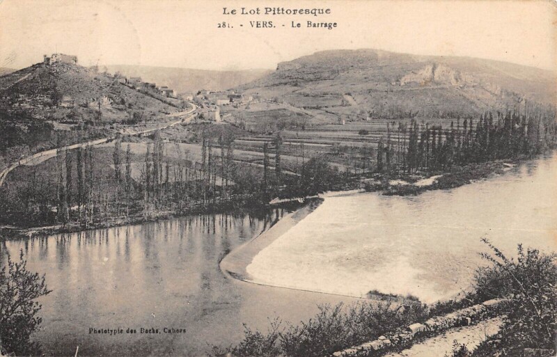 Carte postale ancienne Vers Le Barrage