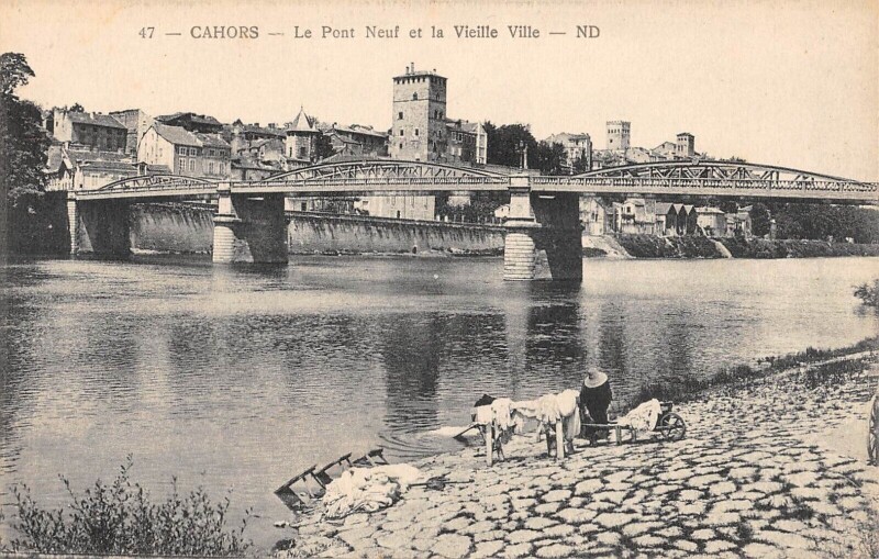 Carte postale ancienne Cahors Le Pont Neuf Et La Vieille Ville à Cahors