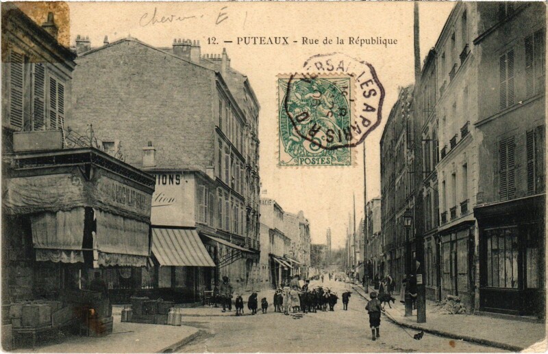 Carte postale ancienne Puteaux Rue de la Republique France à Puteaux