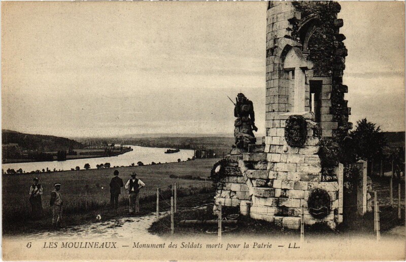 Carte postale ancienne Issy-les-Moulineaux Monument des Soldats France à Issy-les-Moulineaux
