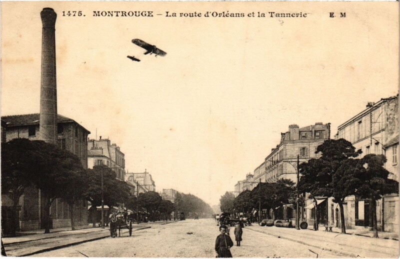 Carte postale ancienne Montrouge La route d'Orleans et la Tannerie France à Montrouge