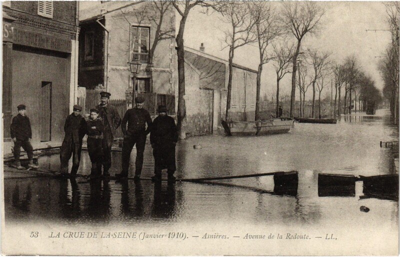 Carte postale ancienne Asnieres La Crue de la Seine, Avenue de la Redoute France
