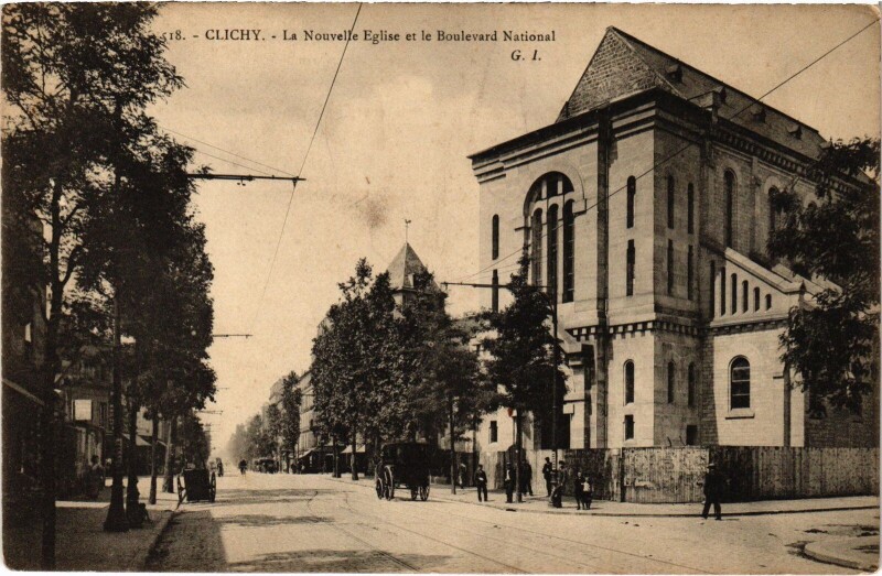 Carte postale ancienne La Nouvelle Eglise et le Boulevard National à Clichy