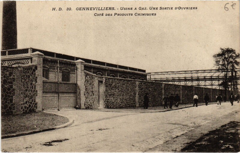 Carte postale ancienne Gennevilliers Usine A.Gaz, une sortie d'Ouvriers France à Gennevilliers